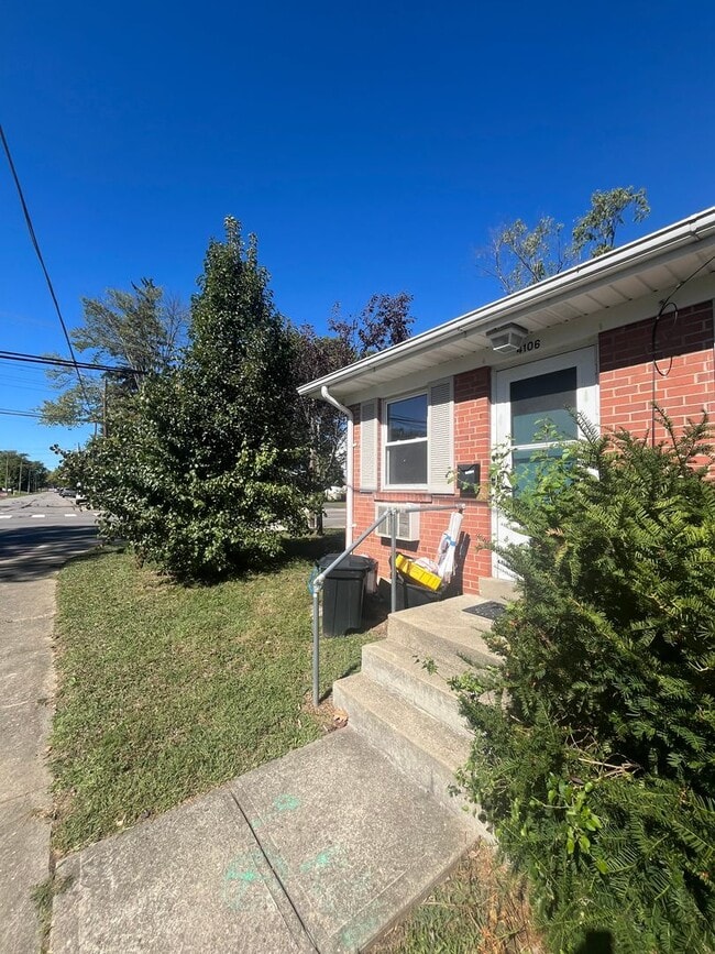 Building Photo - 4106 O'Leary Ave
