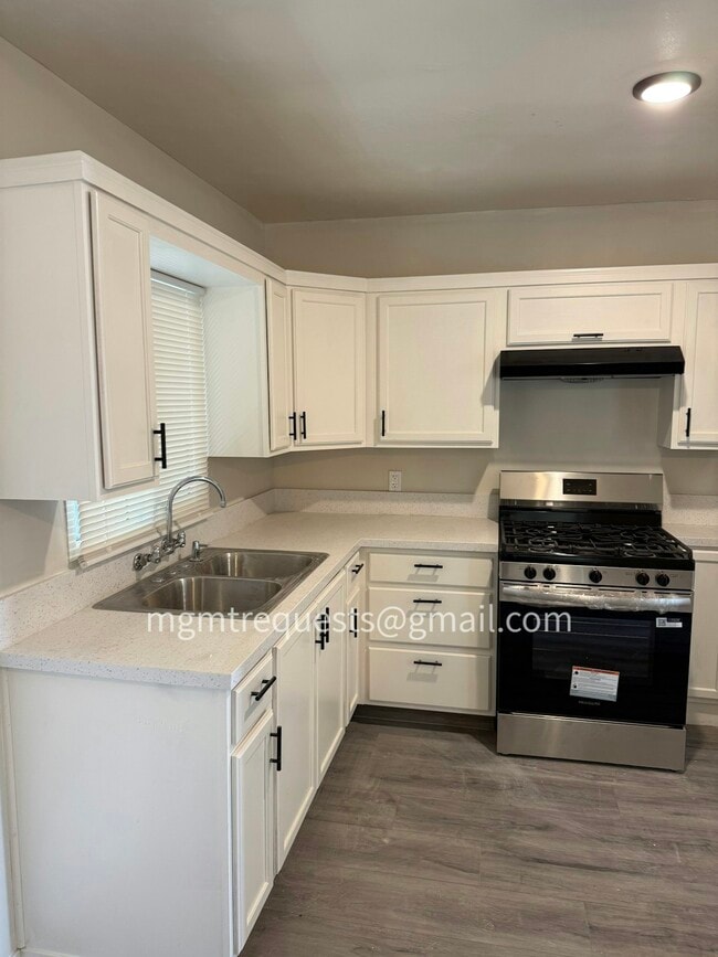 Photo - 4228 Tenth St, Unit 4228 Apartment