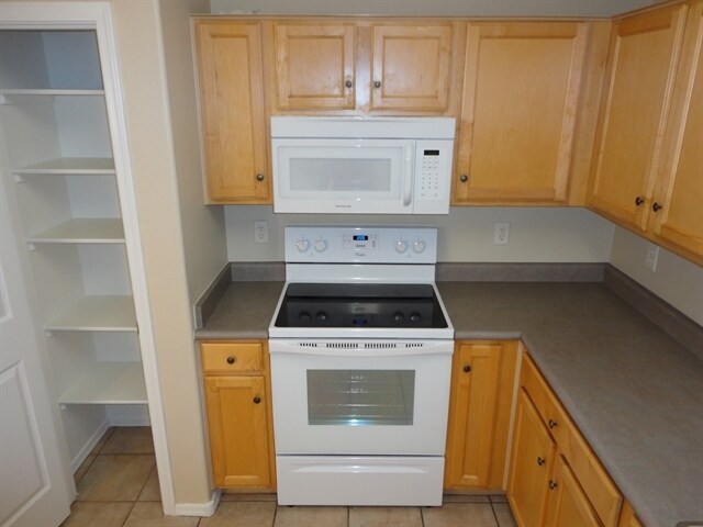 Foto del edificio - 10830 E Carol Ave