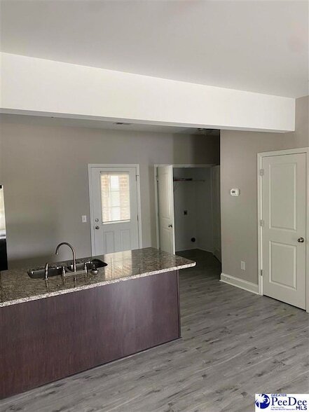 Foto del edificio - 110 Clark Branch Rd