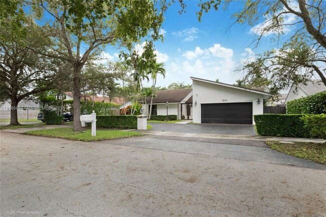 Foto del edificio - 12715 SW 96th Terrace