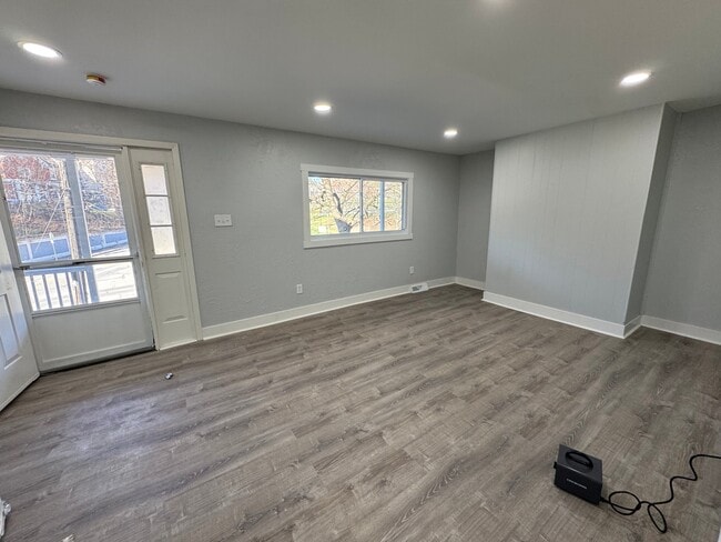 Photo - 363 Woodruff St Apartment