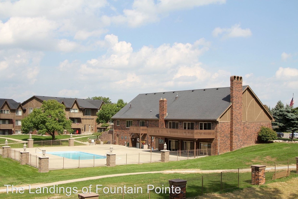Primary Photo - 6069 Fountain Pointe
