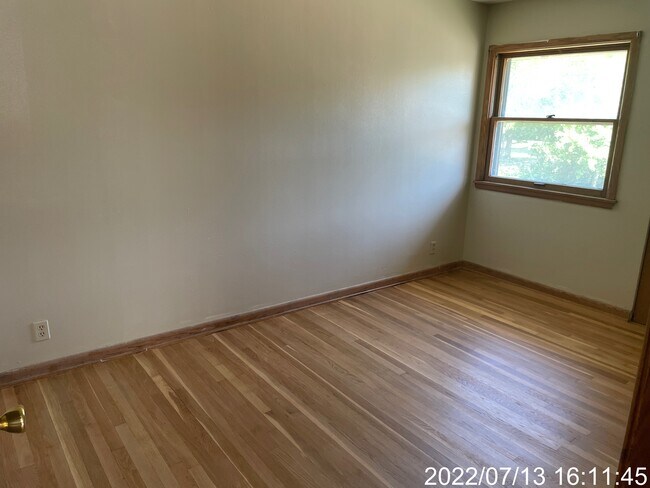 Foto del edificio - 8711 W Villard Ave