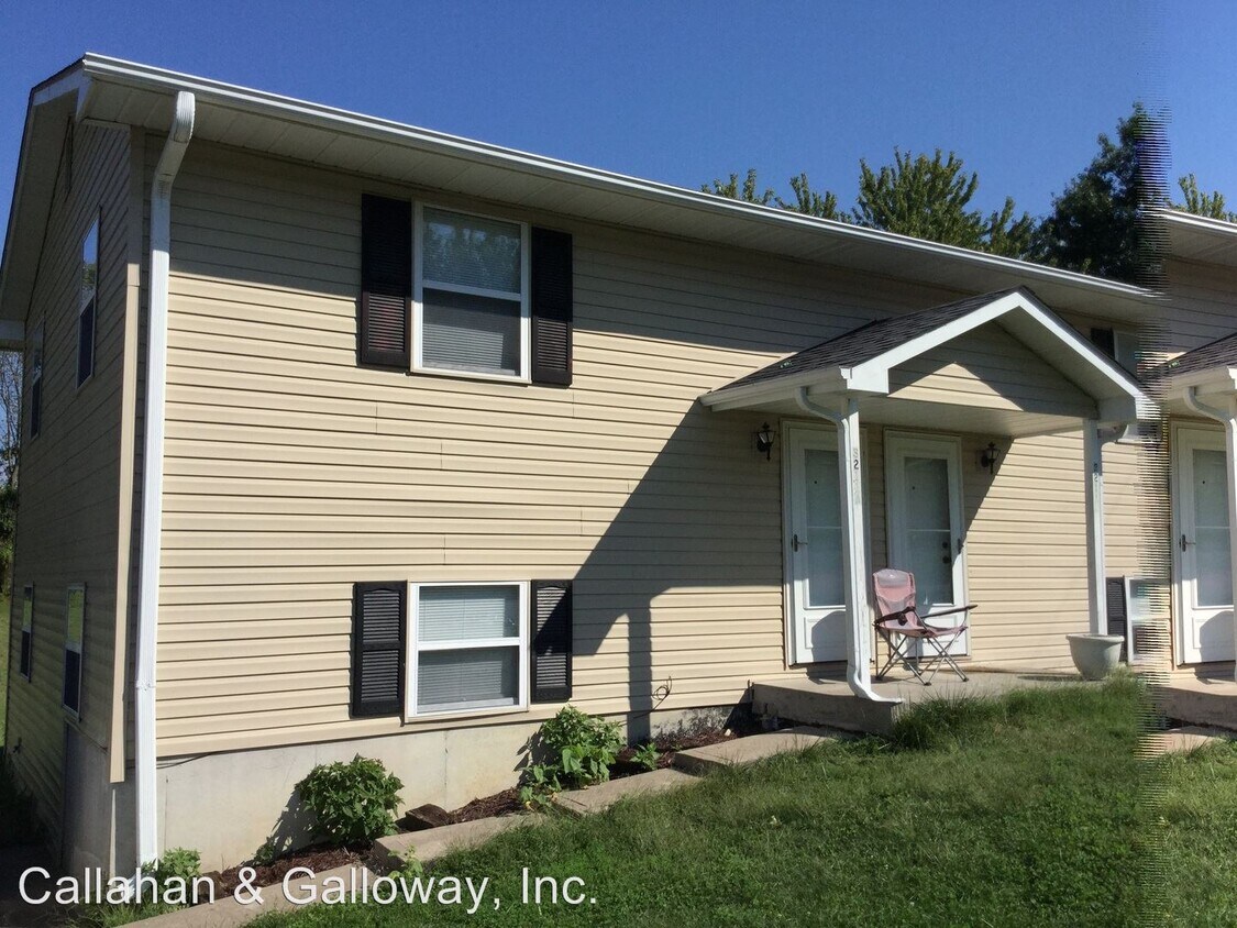 Primary Photo - 3211 Elm Grove Dr