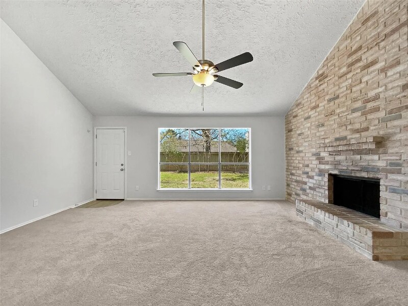 Foto principal - 5310 Windsong Trail