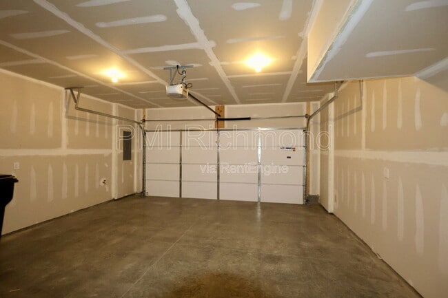 Foto del edificio - 15325 Sunray Wy