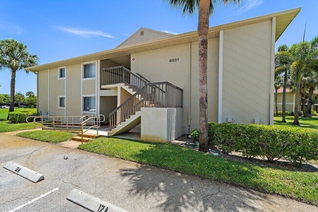 Foto del edificio - 6531 Chasewood Dr
