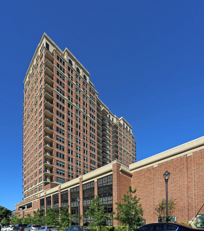 The McKenzie Apartments Dallas, TX