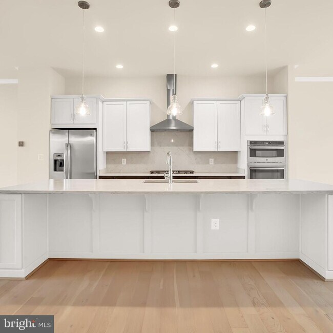 Foto del edificio - 23580 Belvoir Woods Terrace