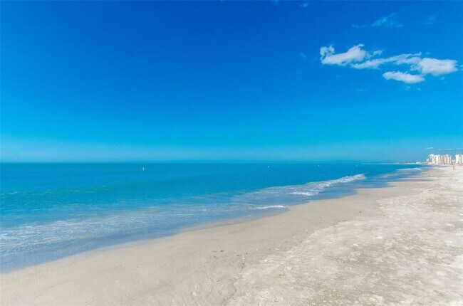 Foto del edificio - 1230 Gulf Blvd