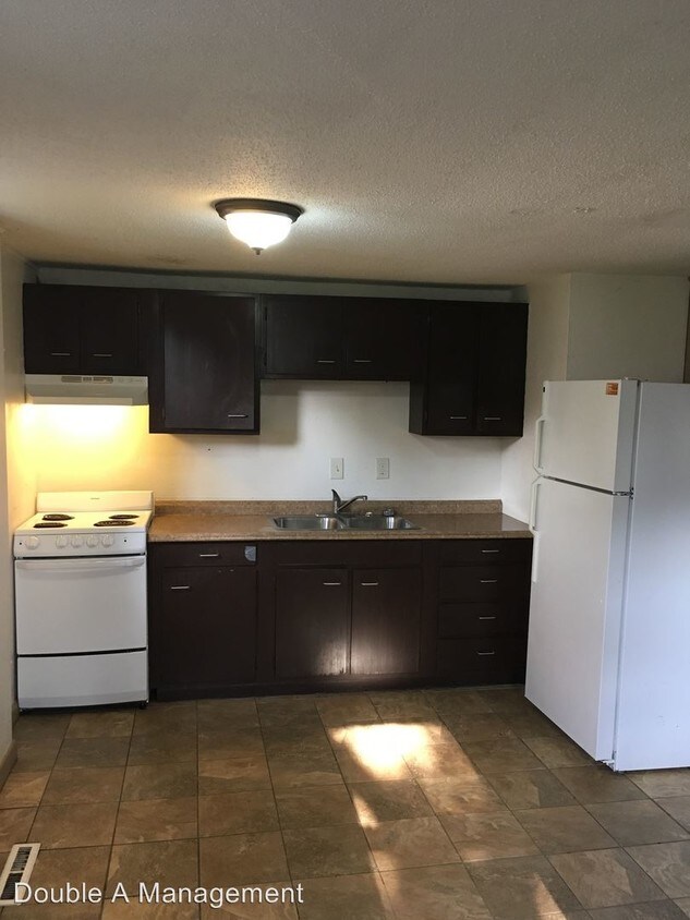 Foto principal - 405 W Plum St