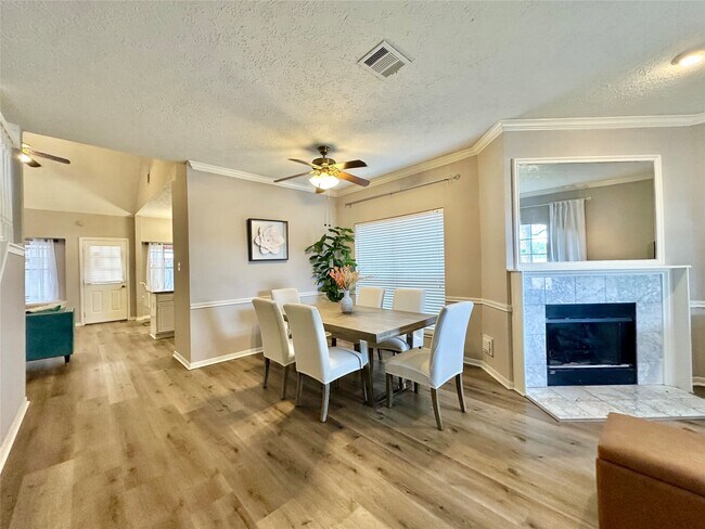 Foto del edificio - 1502 Sheffield Dr