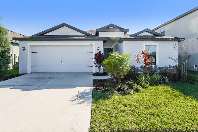 Building Photo - 11849 Valhalla Woods Dr