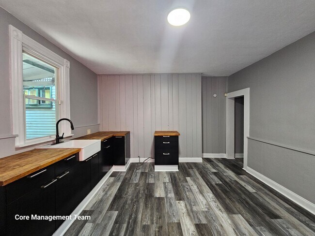 Foto del edificio - Update 2 bedroom House for Rent