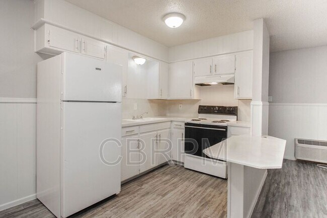 Building Photo - 1316 53rd St