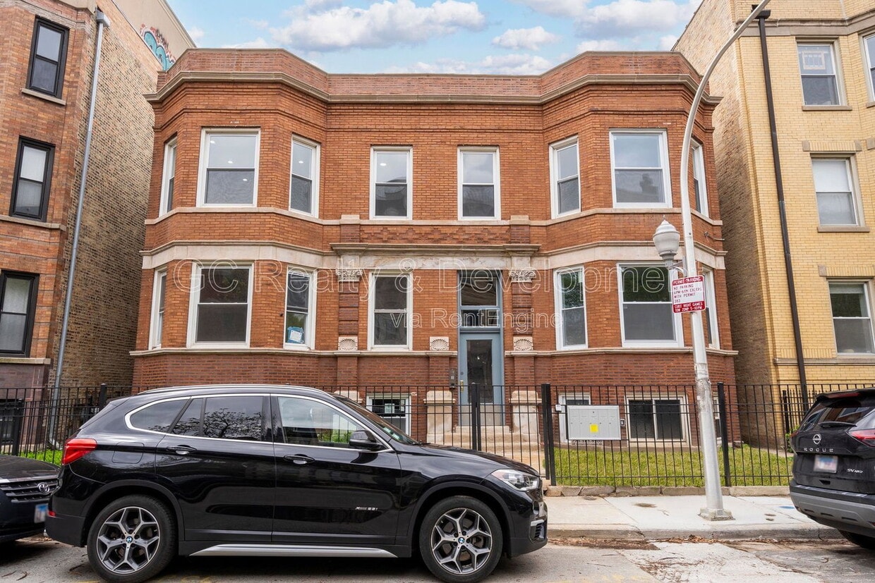 Photo - 3744 North Wilton Avenue