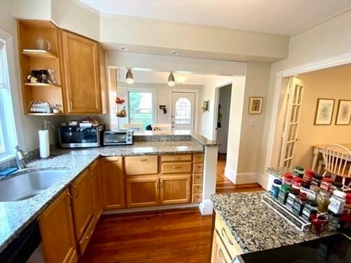 Building Photo - 40 Laurel St