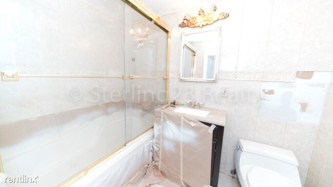 Building Photo - 3 br, 2 bath House - 20-09 45th St