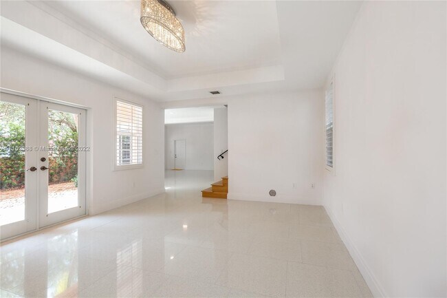 Building Photo - 510 Loretto Ave
