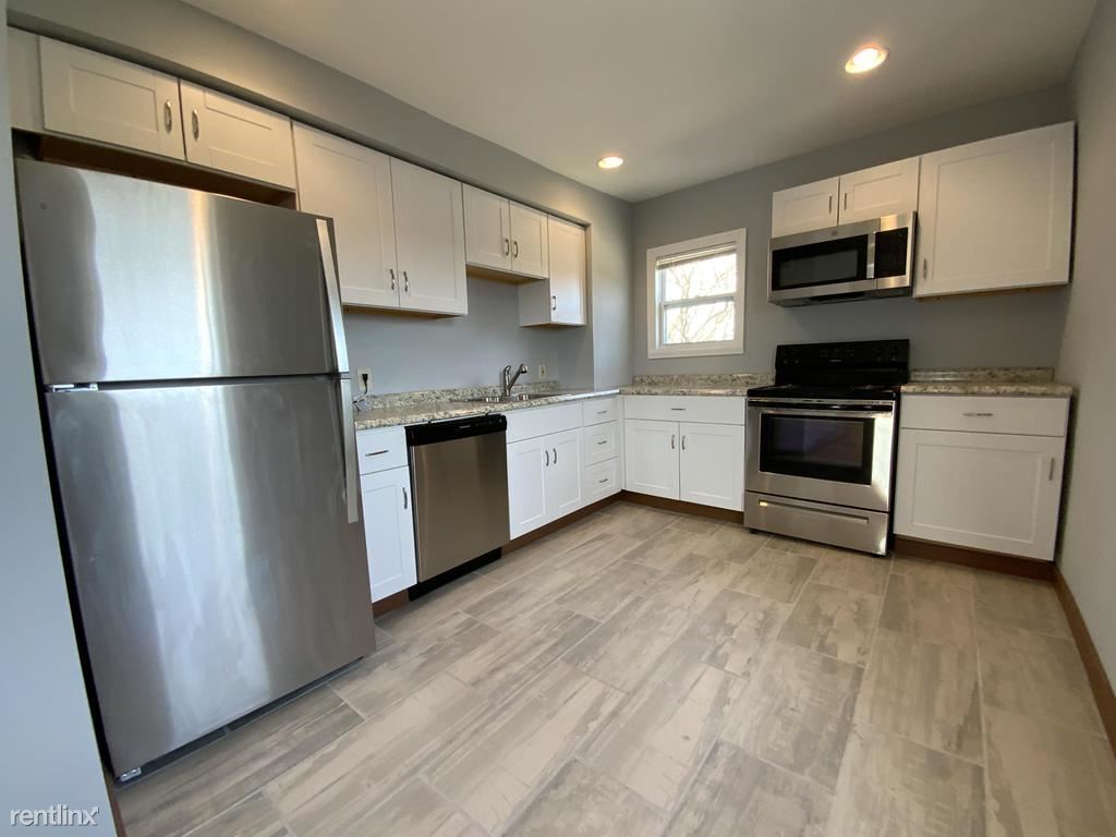 Primary Photo - 526 Junilla St