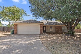 Building Photo - 6229 Maple Springs Dr