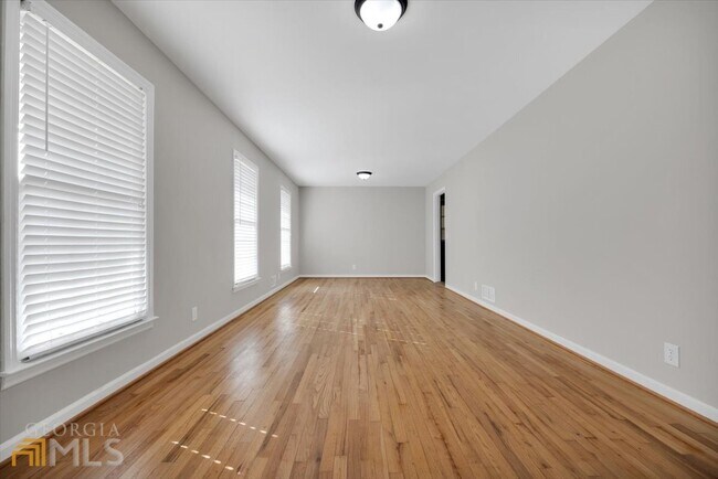 Building Photo - 3295 GA-20