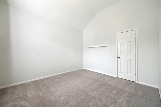 Building Photo - 5115 Gibson St