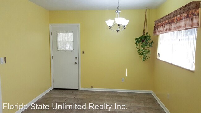 Foto del edificio - 2 br, 1 bath House - 701 E Robson Street