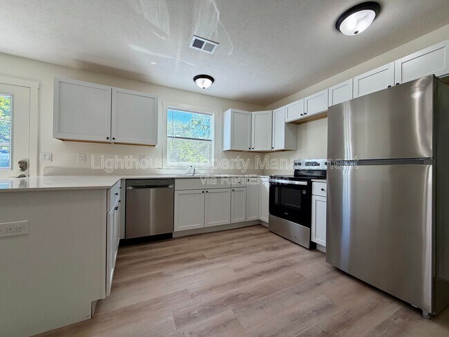 Foto del edificio - 313 Orchard Ave
