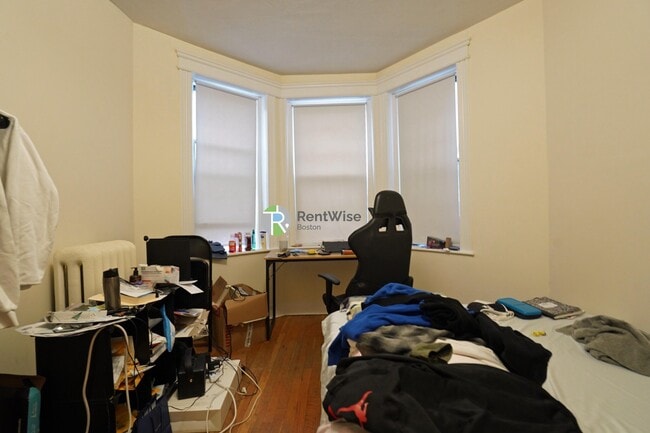 Building Photo - 1148 Commonwealth Ave