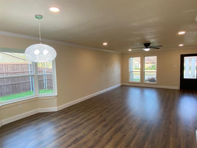 Foto del edificio - 741 Middle Cove Dr