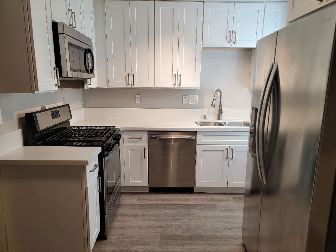 Foto principal - 3 BEDROOM**UPGRADES*CLOSE TO AREA SCHOOLS ...