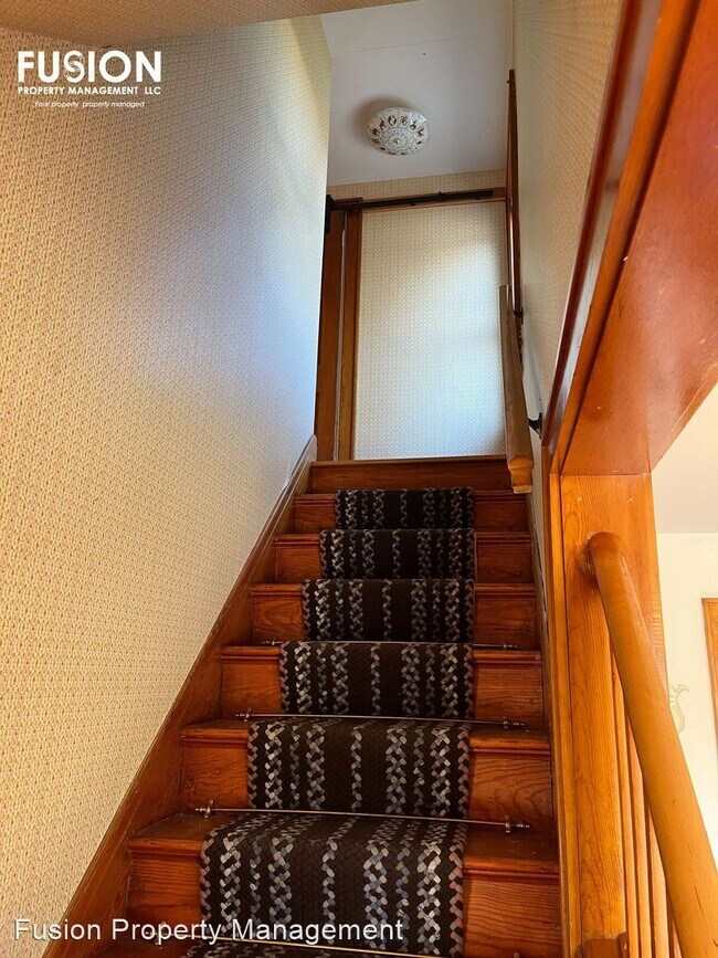 Building Photo - 3 br, 1.5 bath House - 138 Hinesburg Road
