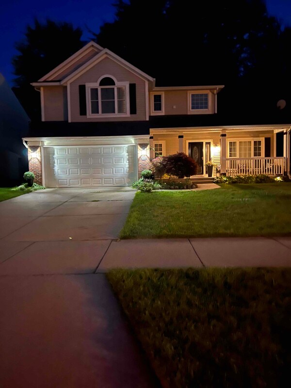 Building Photo - 5883 W Grove Dr SE