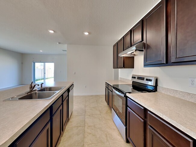 Building Photo - 1800 Post Oak Dr
