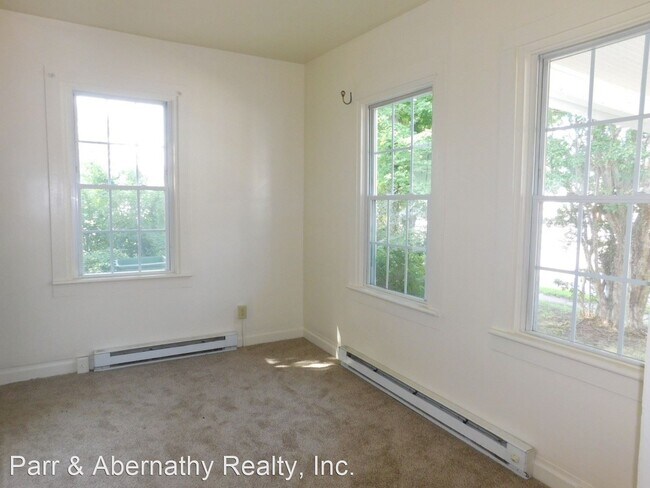 Building Photo - 3 br, 1 bath House - 307 N. 6th Avenue