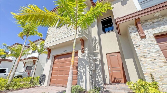 Building Photo - 3 br, 2.5 bath House - 25490 SW 108th Ct