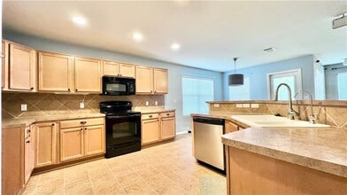 Building Photo - 784 Kingfisher Ln