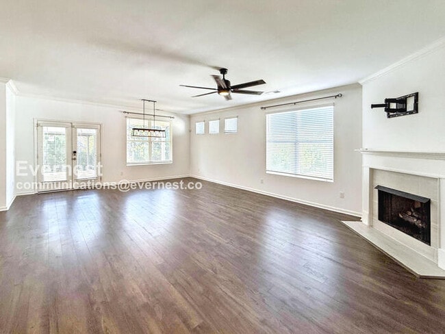 Foto del edificio - 4008 Park Crossings Dr