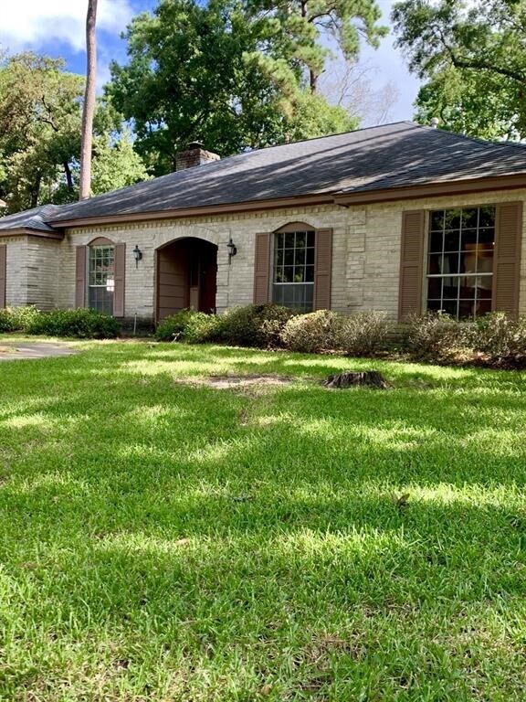 Foto del edificio - 2123 Lakeville Dr