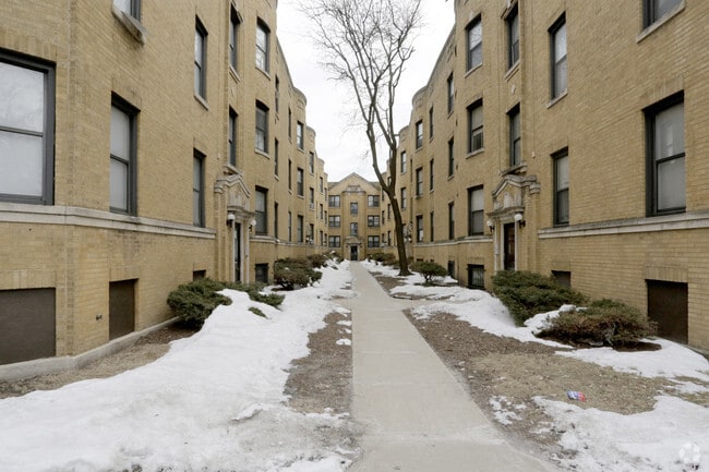 Building Photo - 4611 South Drexel Blvd