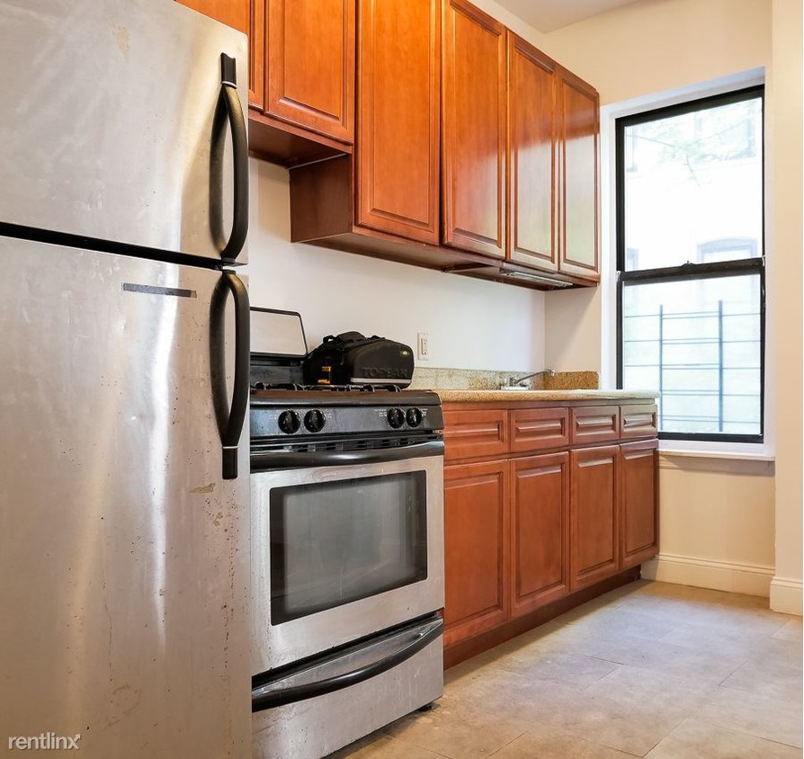 Primary Photo - 285 Saint Johns Pl