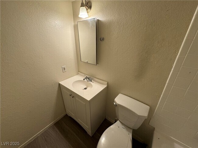 Foto del edificio - 4752 Convaire Ave