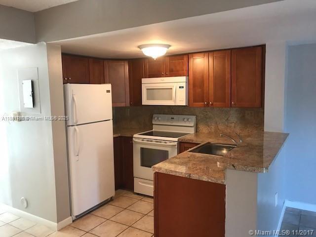 Foto del edificio - 8630 NW 5th Terrace