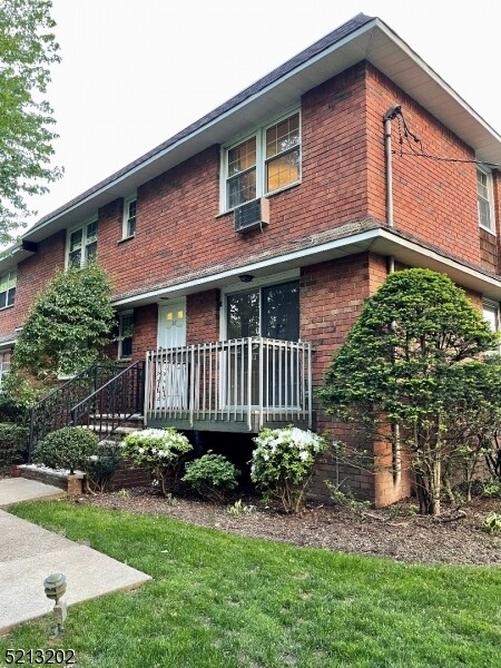 Building Photo - 39 Harrison Ave