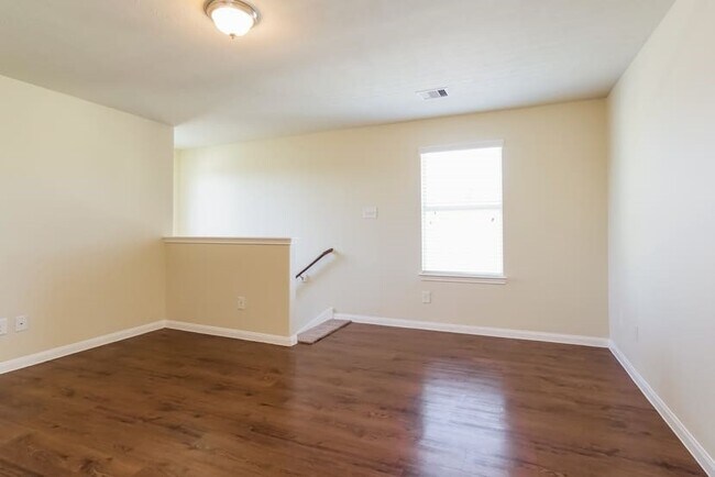 Foto del edificio - 8606 Chaletford Dr