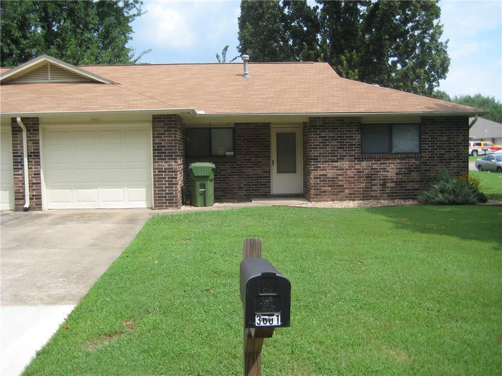 Primary Photo - 3601 W Beechwood Dr
