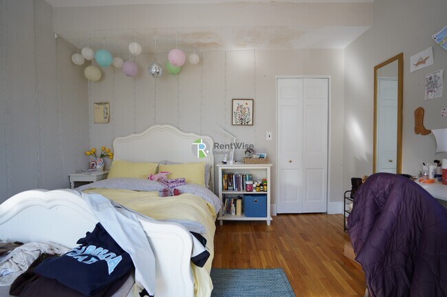 Foto del edificio - 27 Emery St