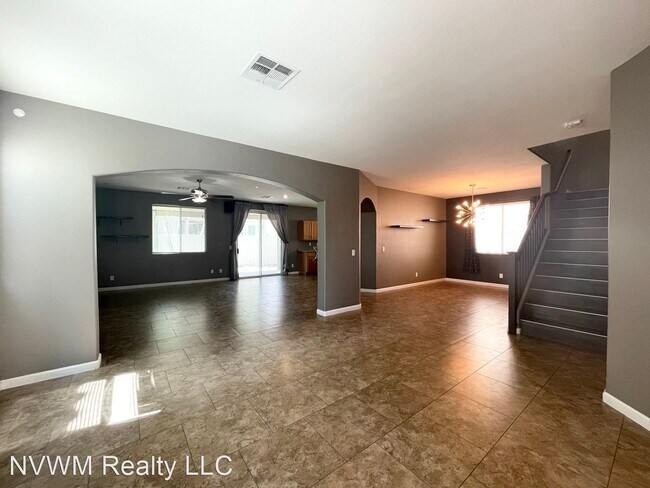 Building Photo - 4 br, 2.5 bath House - 70 Olimar Ave